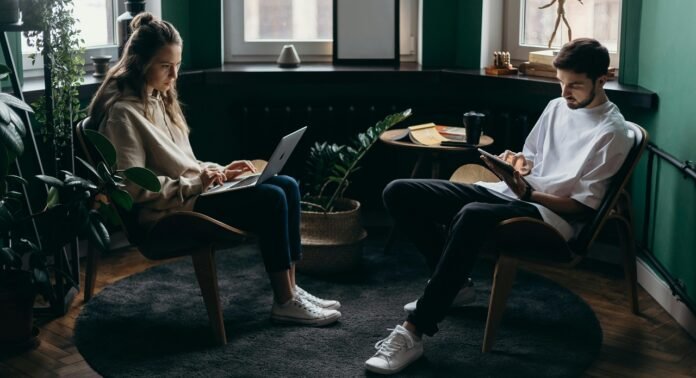 Balancing Work and Love 8 Tips for Busy Couples