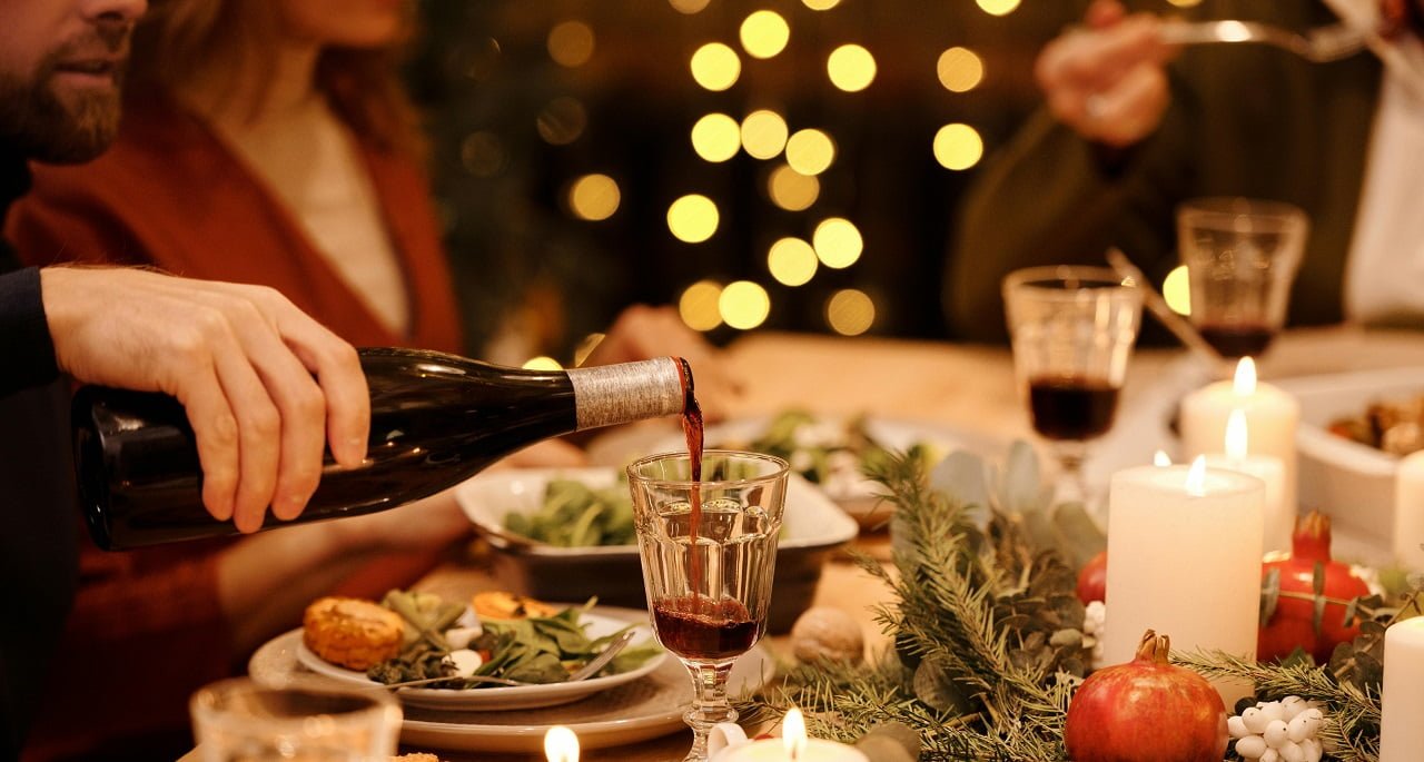 couple Dinner date night ideas